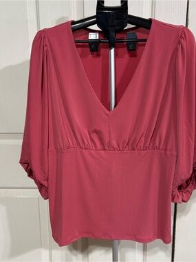 Torrid Women's Pink V-Neck Ruched Sleeve Blouse Size 2